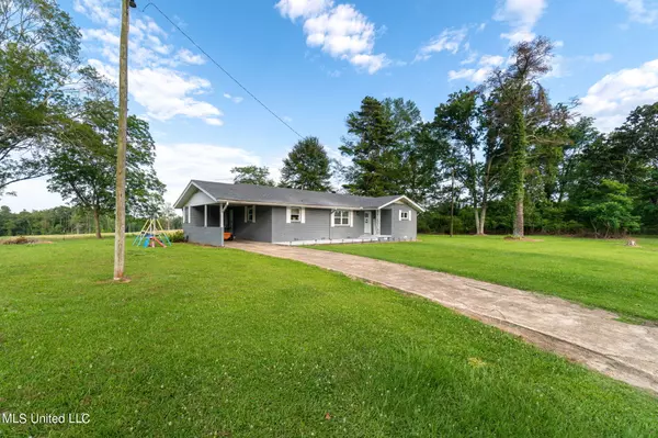 18592 Highway 35, Mize, MS 39116