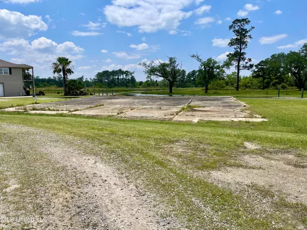 Pearlington, MS 39572,16040 Dennies Drive