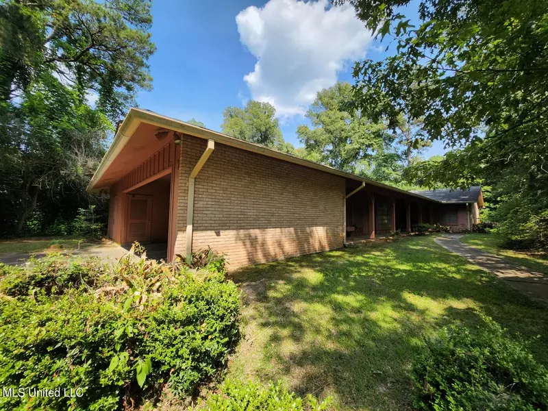 33 Woodland Drive, Yazoo City, MS 39194