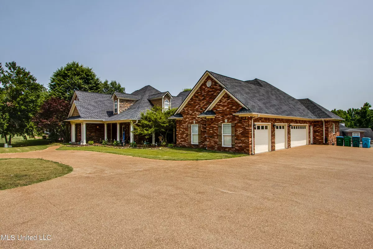 Olive Branch, MS 38654,8187 Valley Ridge Drive