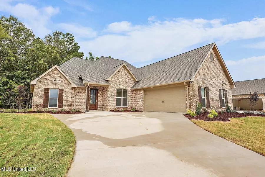 1233 Old Court Crossing, Flowood, MS 39232