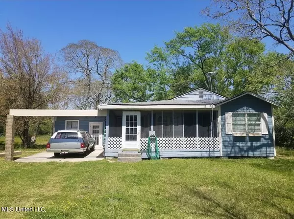 19108 Pineville Road, Long Beach, MS 39560