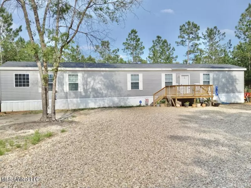 25200 Creek Cove, Perkinston, MS 39573