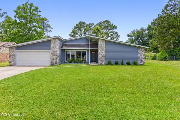 Ocean Springs, MS 39564,1323 Diller Road