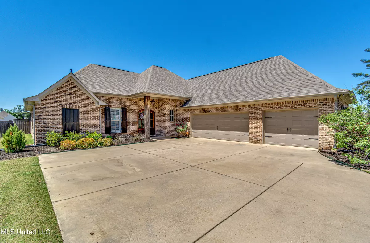 Madison, MS 39110,107 Lake Vista Court