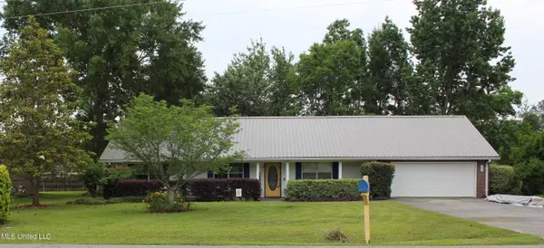 103 Hilltop Drive, Carriere, MS 39426