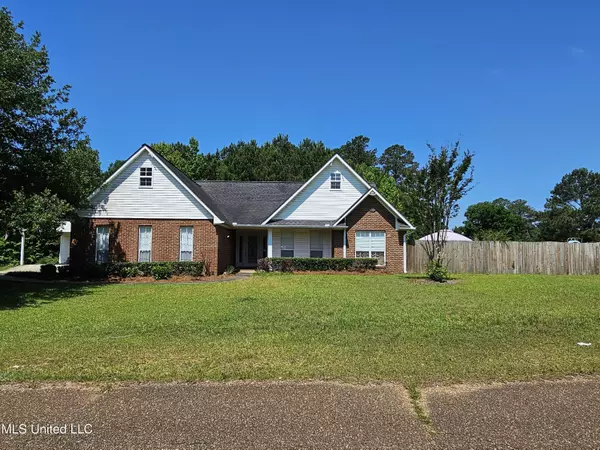 302 Will Avenue, Philadelphia, MS 39350