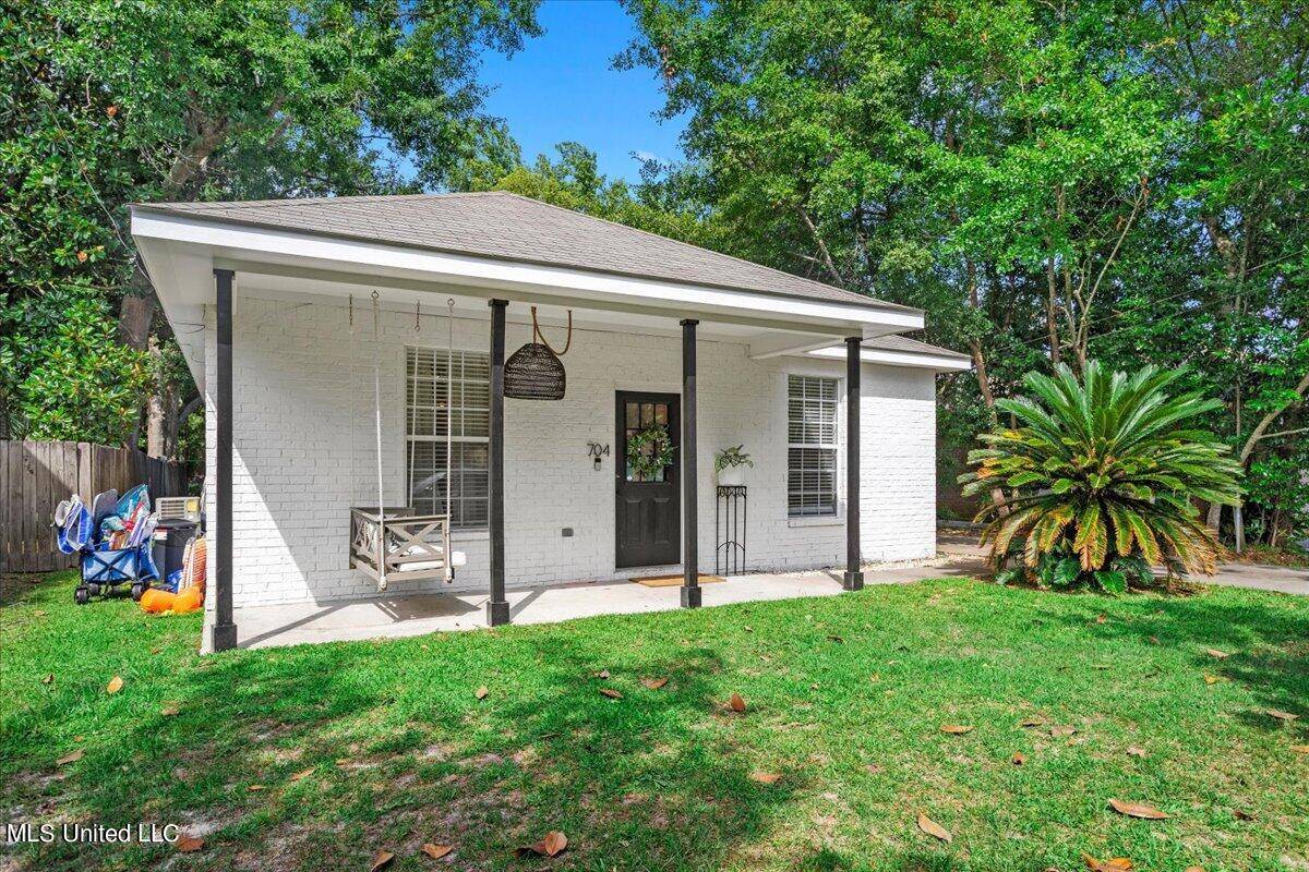 704 Allendale Avenue, Gulfport, MS 39501