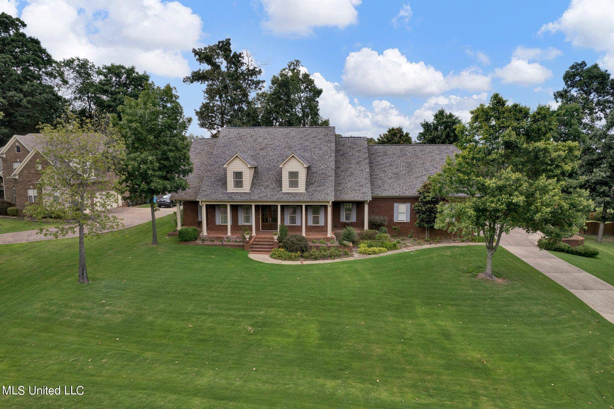 8668 Belmor Lakes Drive, Olive Branch, MS 38654