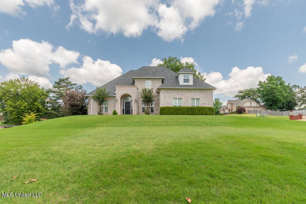 8420 Belmor Lakes Drive, Olive Branch, MS 38654