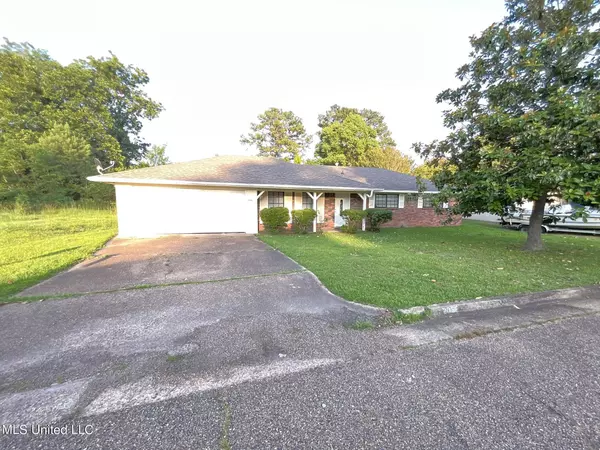 2056 Monaco Street, Jackson, MS 39204