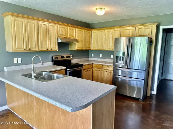 Edwards, MS 39066,1240 Bush Bottom Road