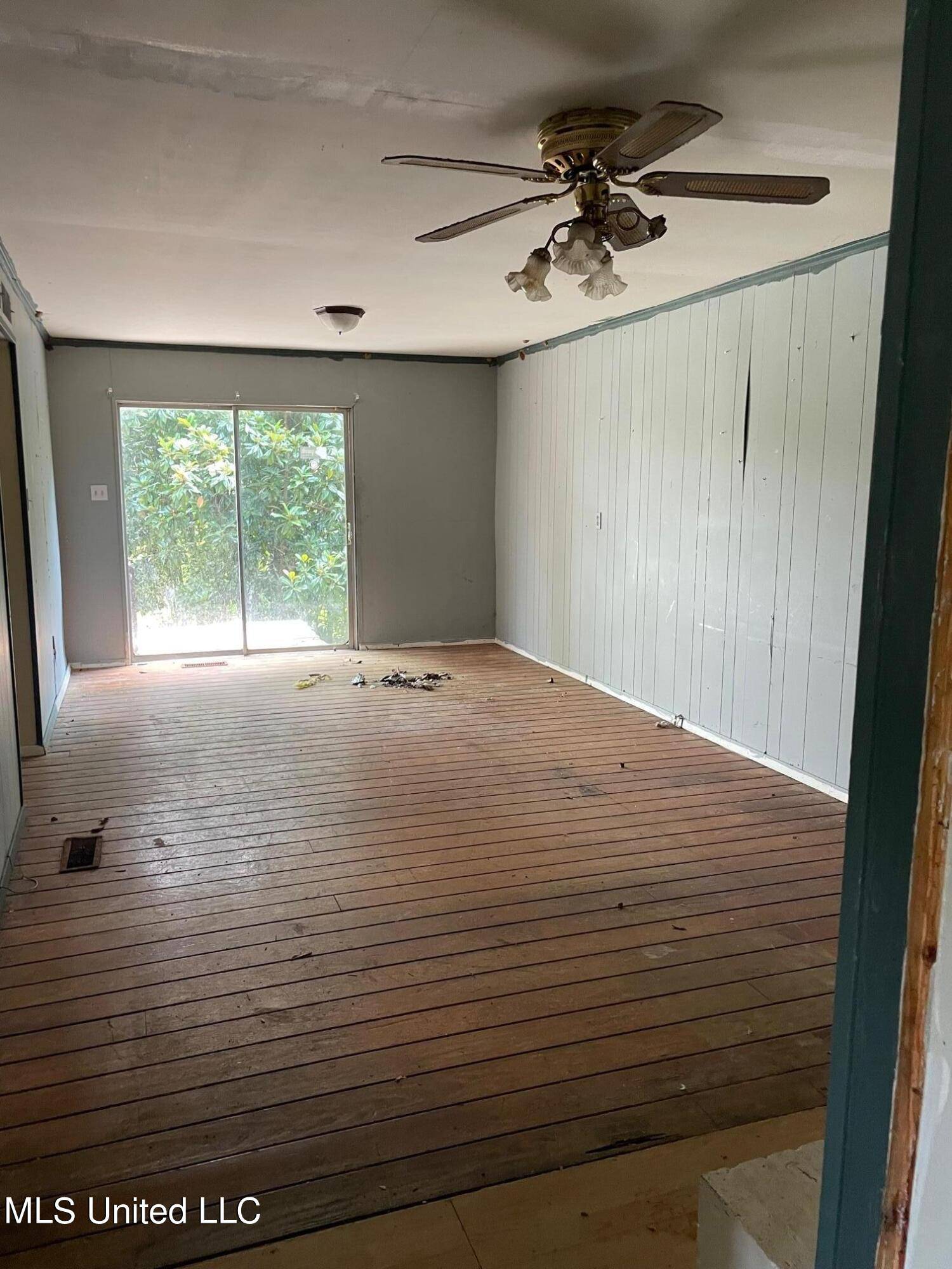 Hernando, MS 38632,8870 Bob White Drive