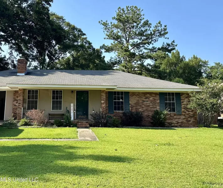 111 Northwest Circle, Hattiesburg, MS 39401