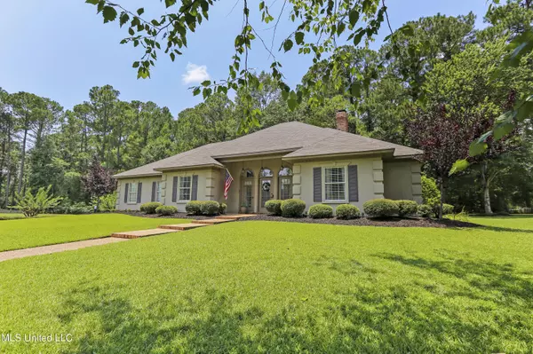 38 Peachtree Lane, Madison, MS 39110