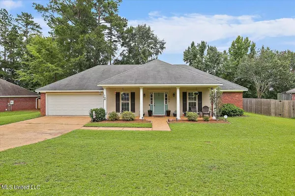 142 Azalea Trails Drive, Brandon, MS 39047