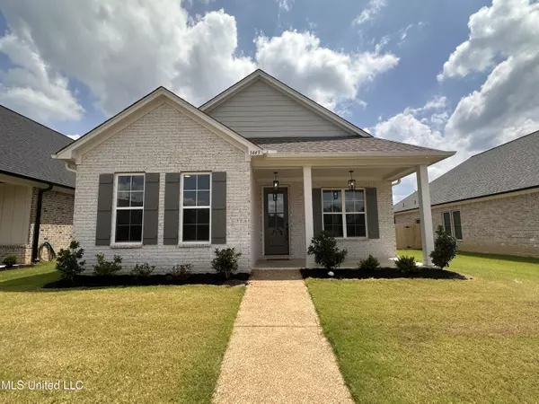 3443 Kreunen Street, Nesbit, MS 38651