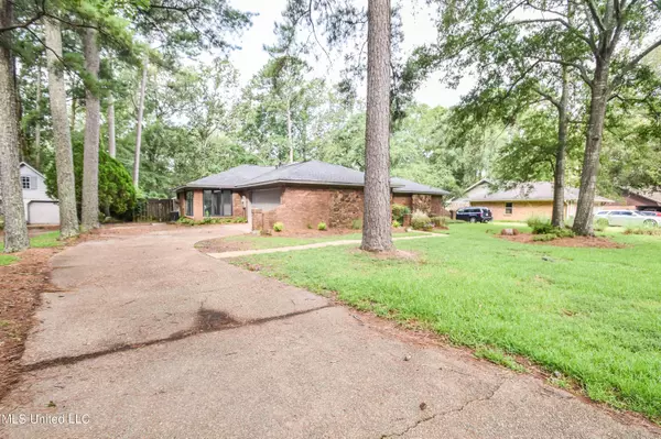 Brandon, MS 39047,109 Camelia Drive