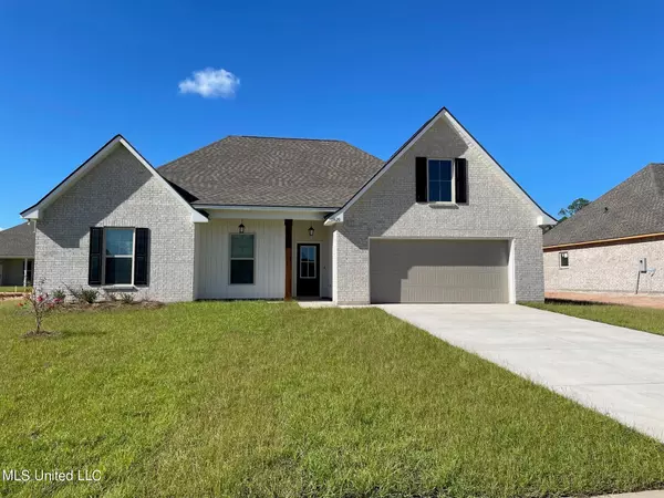 11620 Rosalie Place, Ocean Springs, MS 39564