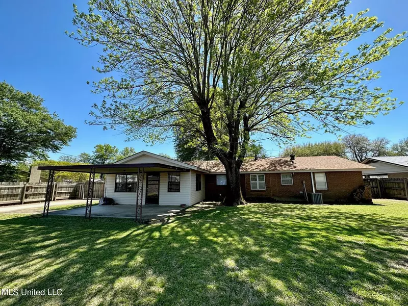 1600 College Street, Cleveland, MS 38732