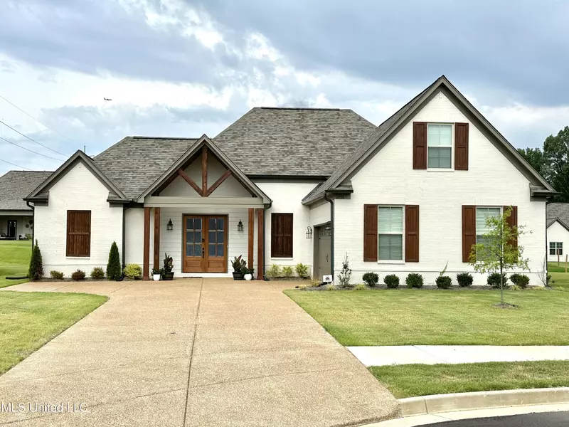 2958 Piper Cove, Nesbit, MS 38651