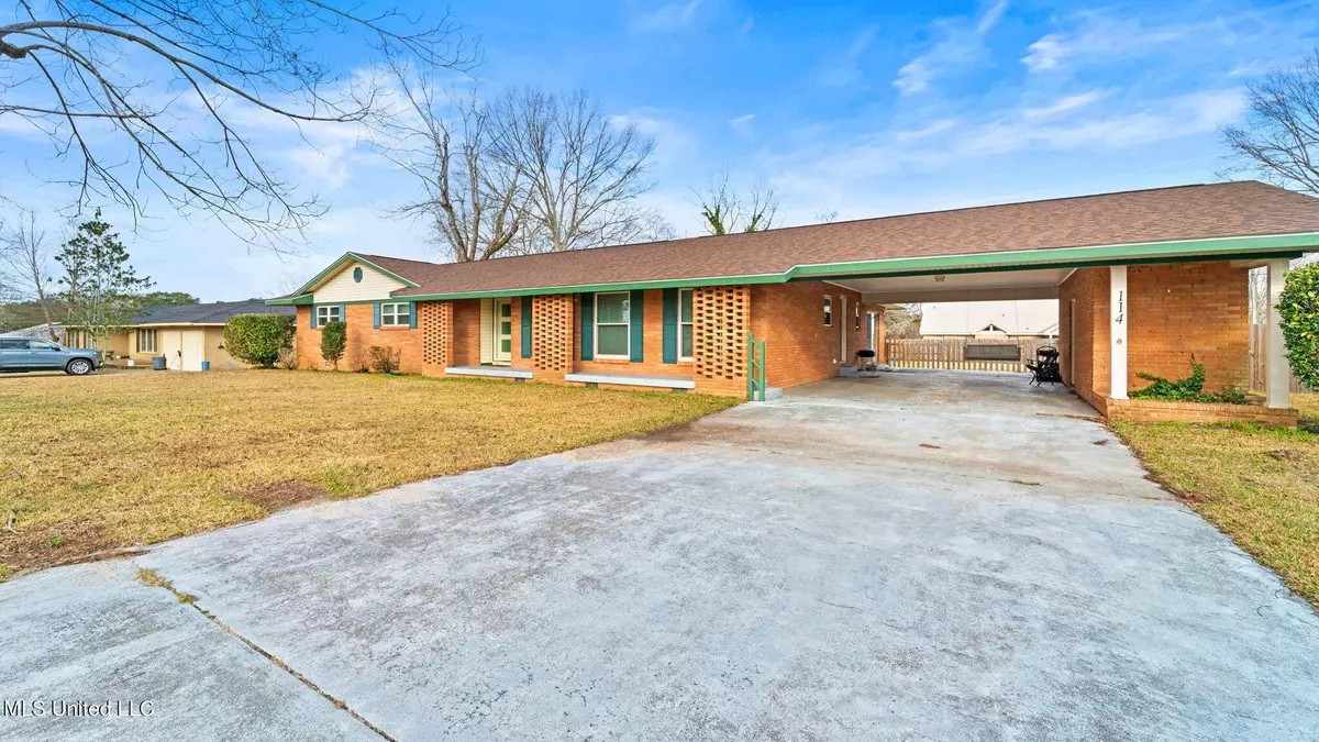 Poplarville, MS 39470,114 Pecan Street