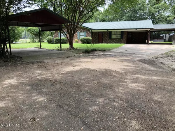 1009 Oakwood Drive, Belzoni, MS 39038