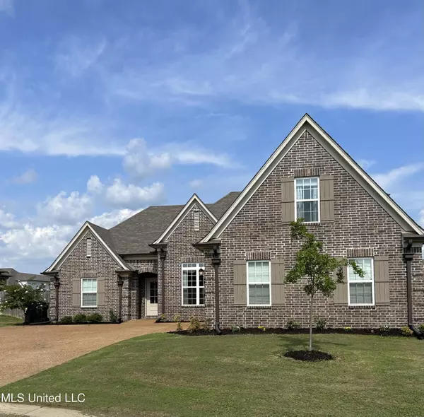 Hernando, MS 38632,3249 Magnolia Leaf Drive Drive