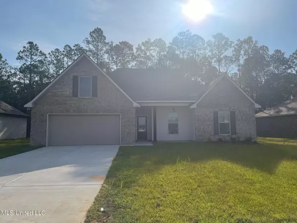 11468 Memphis Circle, Ocean Springs, MS 39564