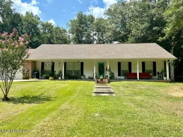 125 Hide A Way Lane, Carriere, MS 39426