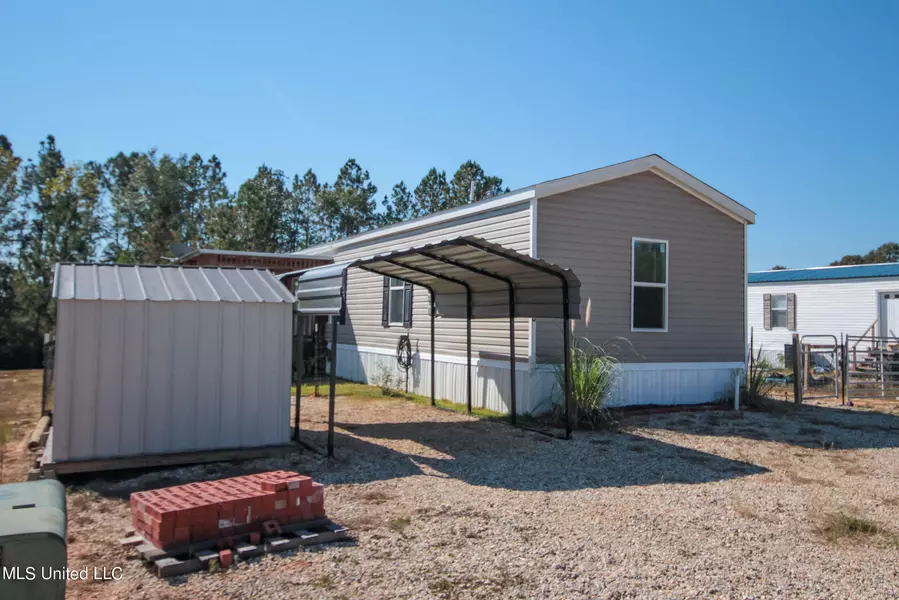 10 Little Beaver Lane, Mchenry, MS 39561