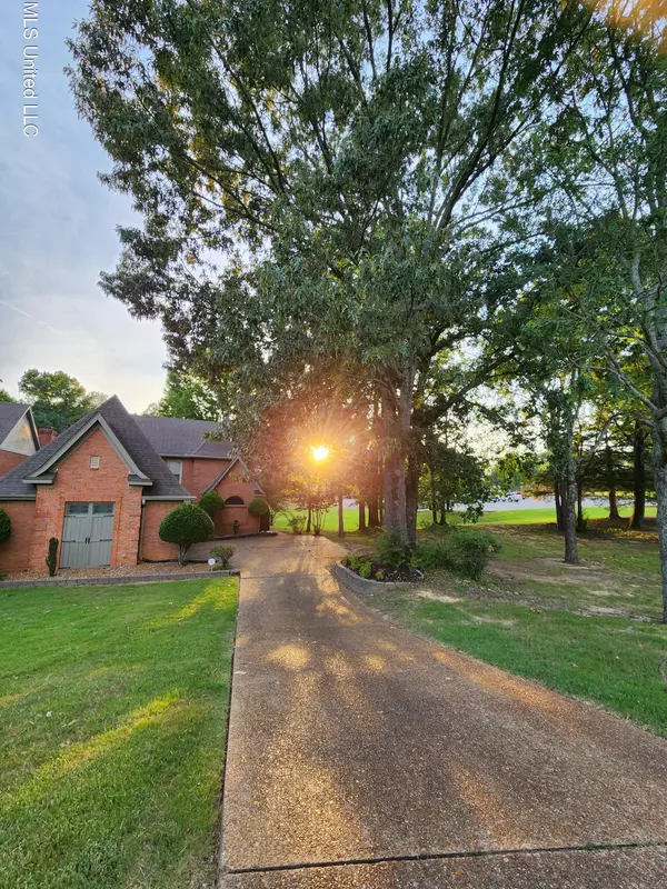 6675 Masters Drive, Olive Branch, MS 38654