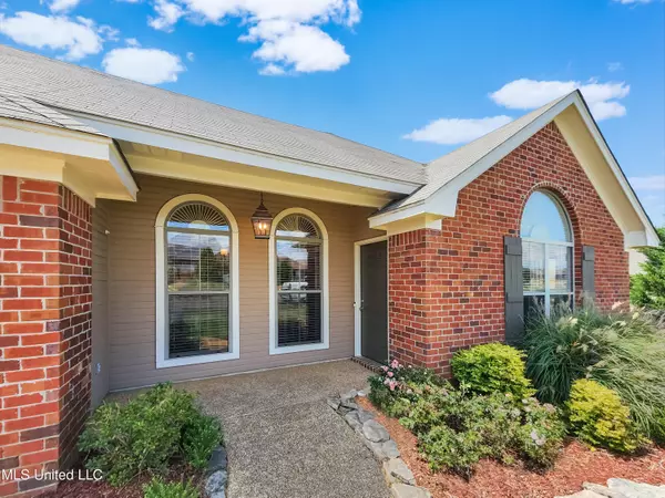 Pearl, MS 39208,812 Clubhouse Drive