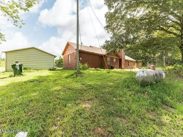 Byhalia, MS 38611,941 Mount Pleasant Road