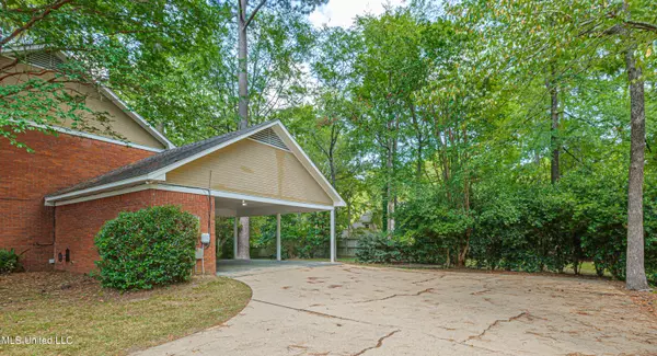 Madison, MS 39110,206 Sweetbriar Lane