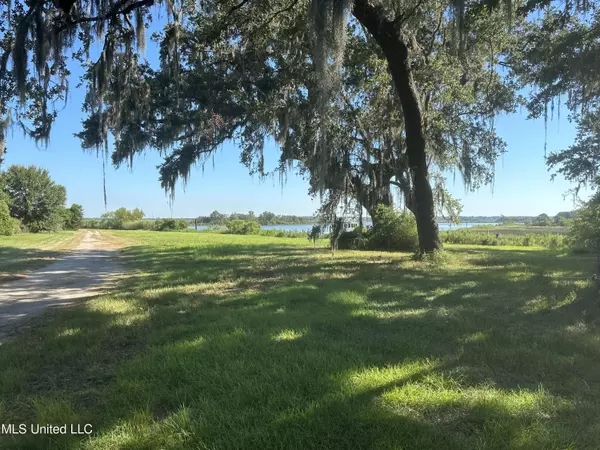 Moss Point, MS 39562,Dantzler