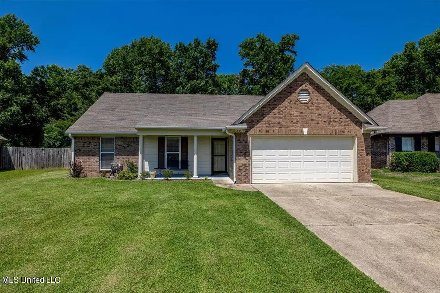 8351 Grayce Drive, Southaven, MS 38671