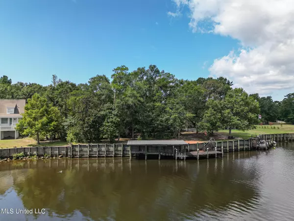 64 Fox Run Cove, Biloxi, MS 39532