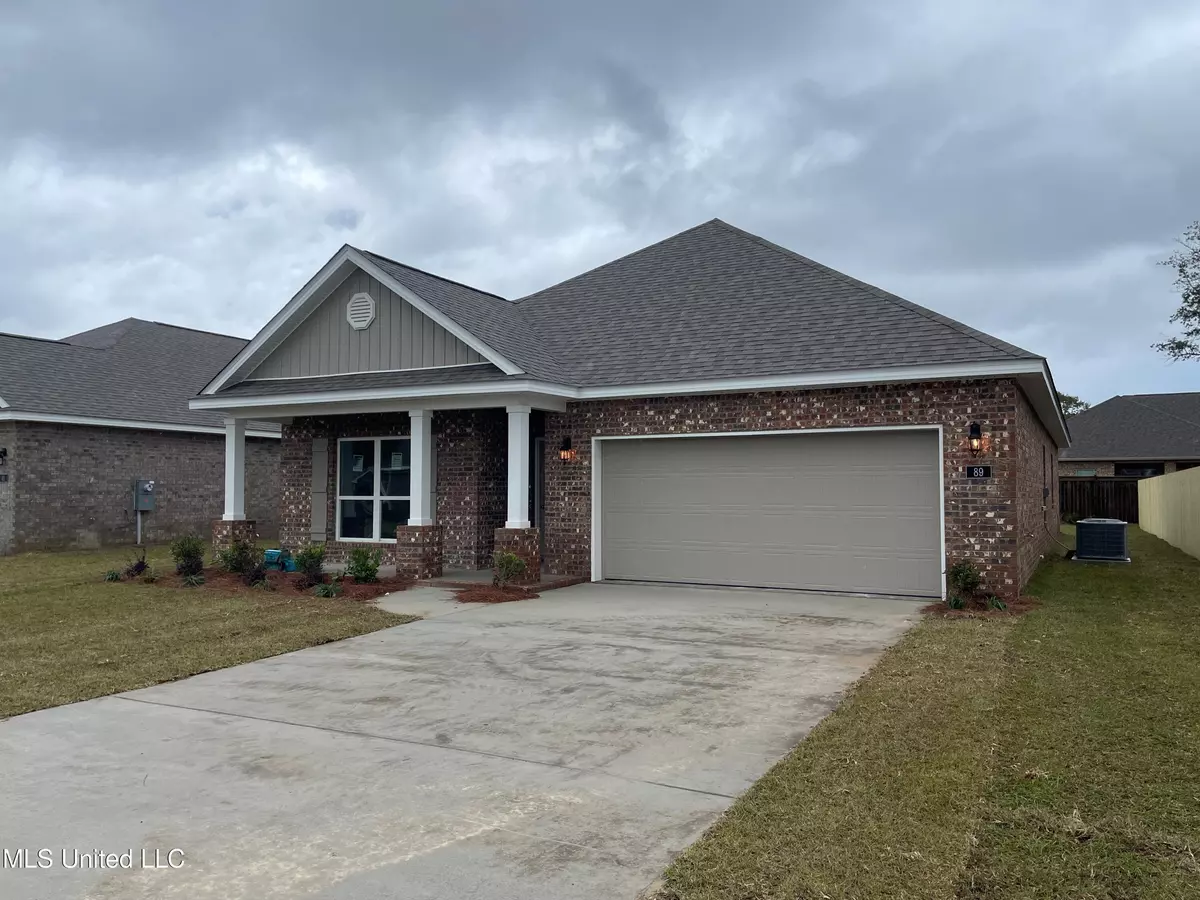 Ocean Springs, MS 39564,89 Saltmeadow Circle