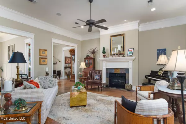 Hattiesburg, MS 39401,48 Timberton