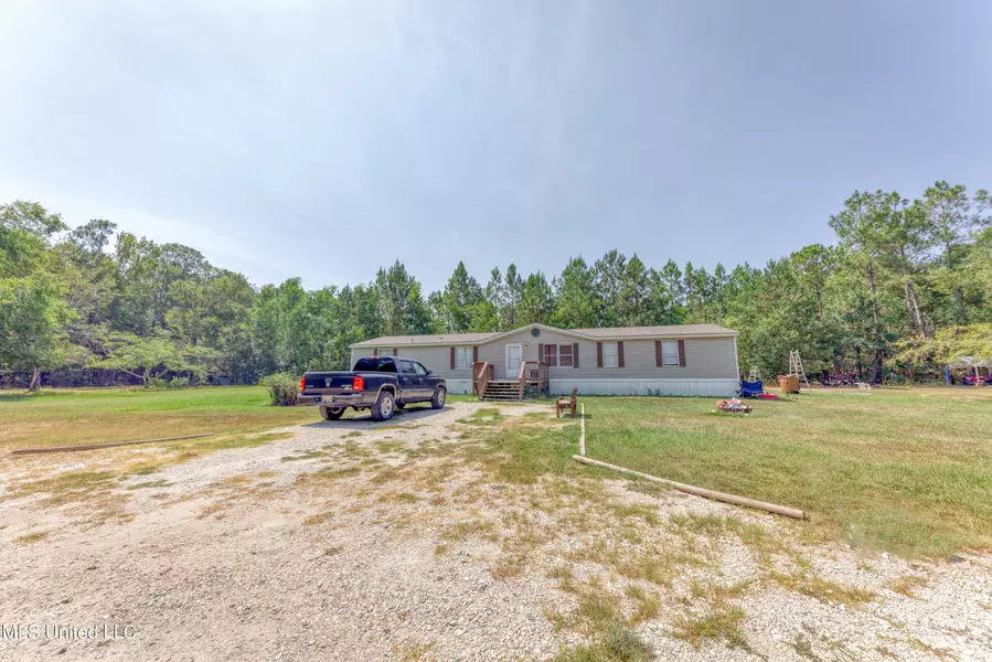 6095 Dubys Lane, Long Beach, MS 39560
