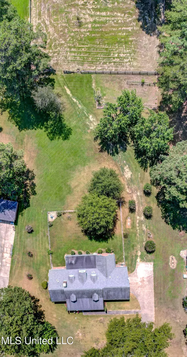 Clinton, MS 39056,107 Green Oak Cove