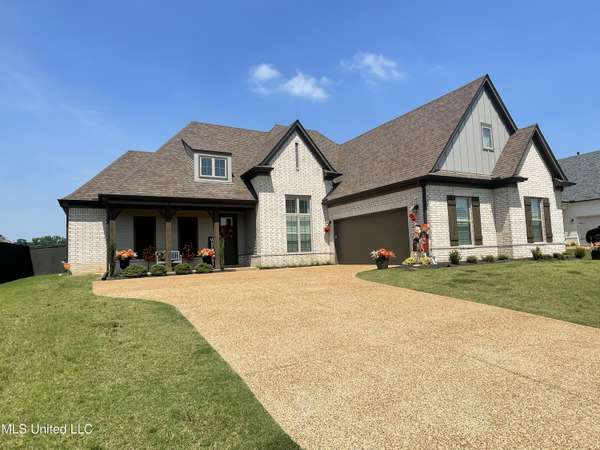 5055 Kensington Creek Drive,  Southaven,  MS 38672