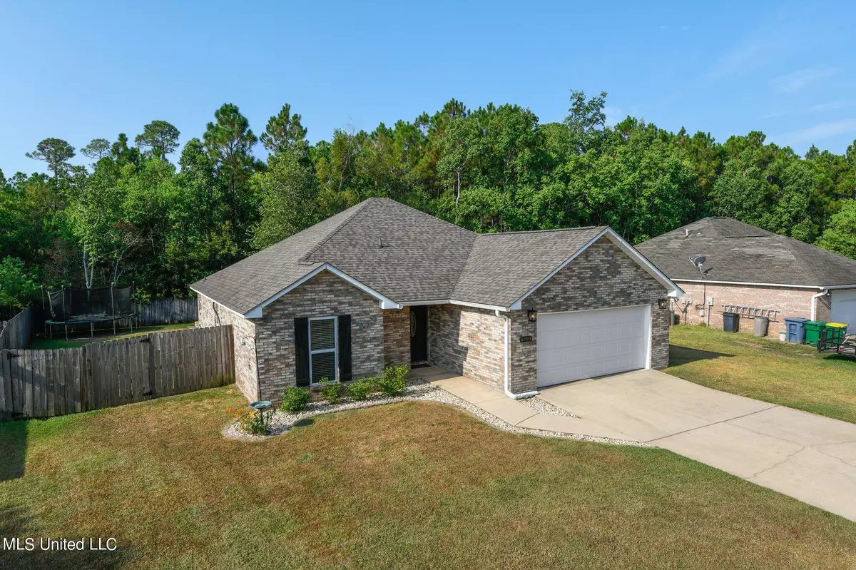 Ocean Springs, MS 39564,6903 Pinehurst Drive