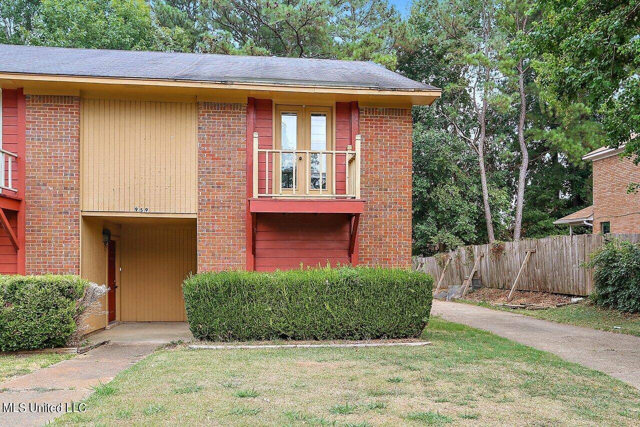 959 Glastonbury #B, Ridgeland, MS 39157