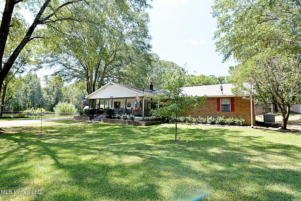 Byhalia, MS 38611,1411 Lee Road