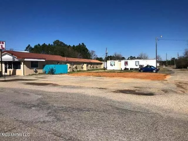 Ocean Springs, MS 39564,3419 Bienville Boulevard