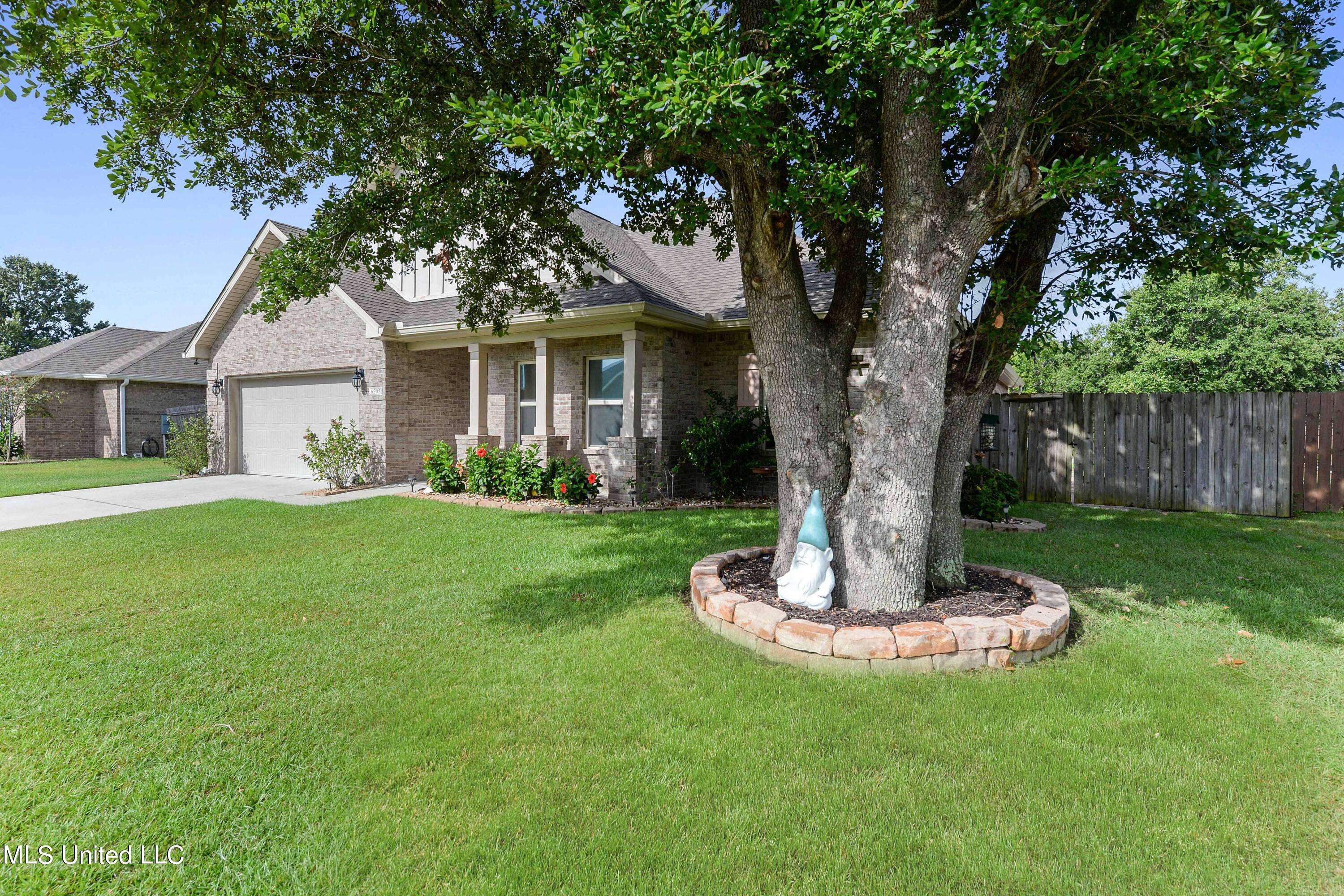 Ocean Springs, MS 39564,6505 Sugarcane Circle