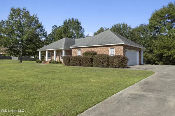 Vancleave, MS 39565,8721 Doobie Court