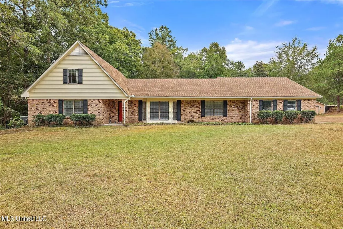 Brandon, MS 39042,1597 Old Lake Road